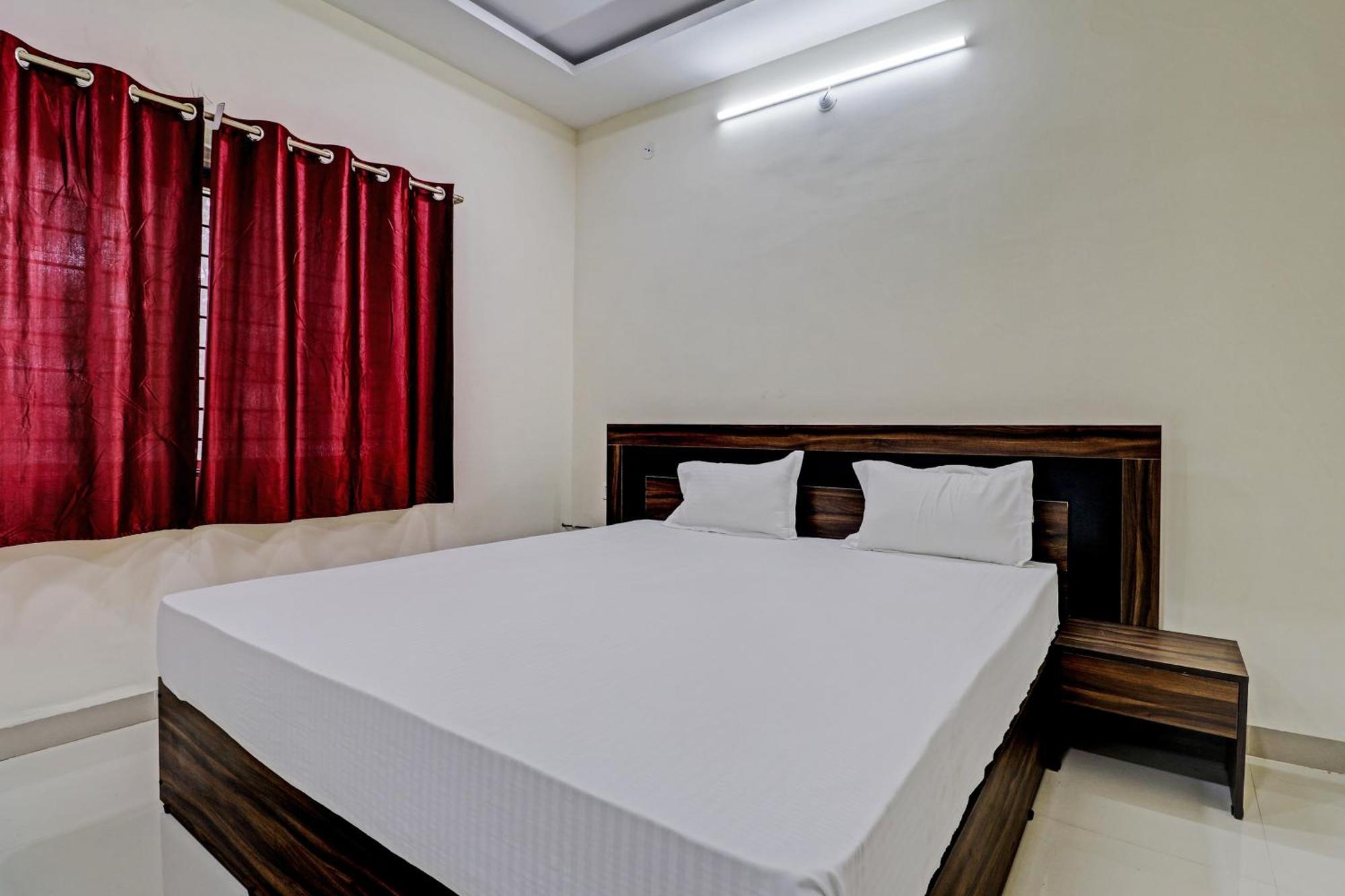 Hotel O Midway Treat Dhār Exteriér fotografie