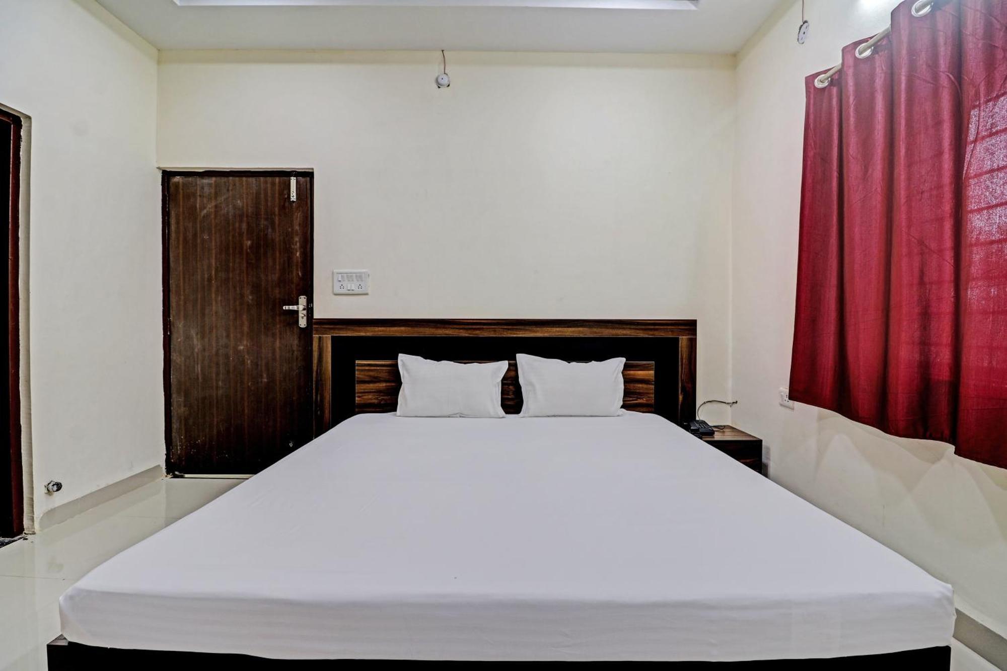 Hotel O Midway Treat Dhār Exteriér fotografie